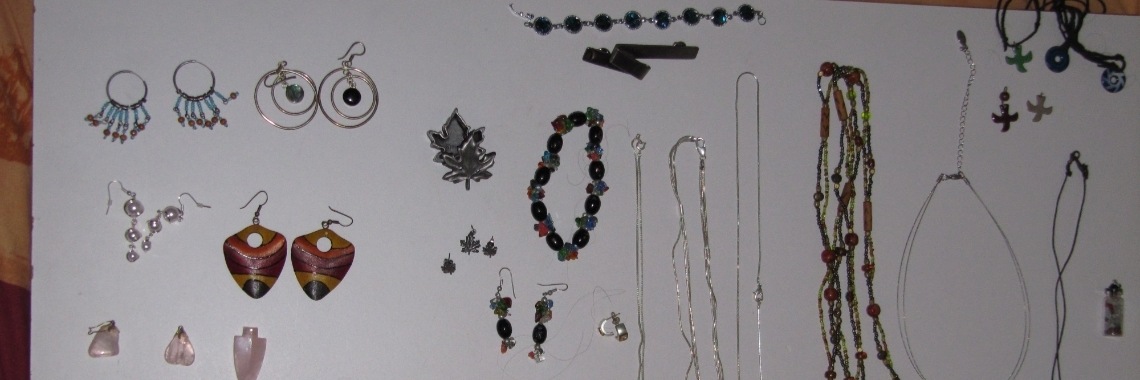 Ariël deelt haar sieraden uit | Zilverbloem