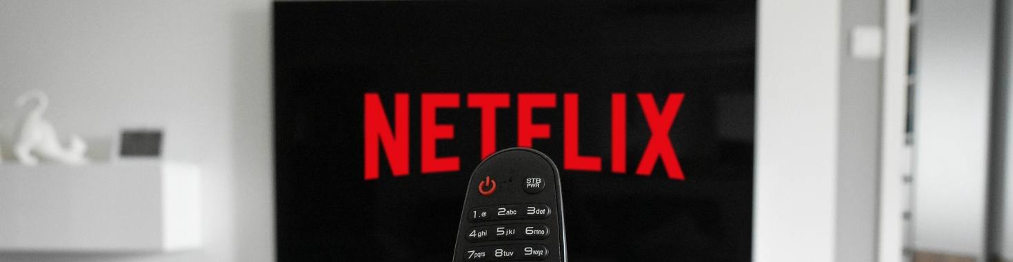 Exploring the Glamorous World of 'Velvet': A Look at the Beloved Spanish TV Series | Madeleine