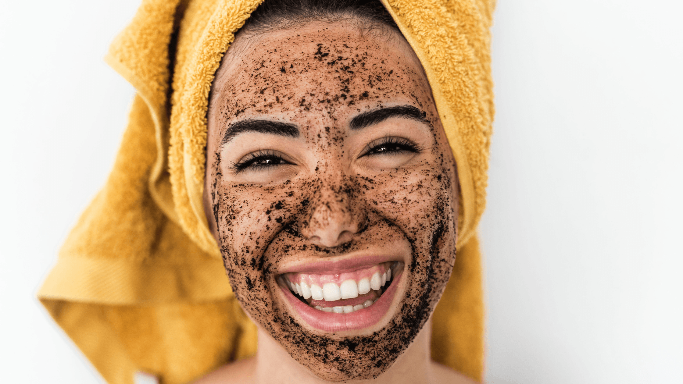🌿 DIY-recept voor koffiesuikerscrub voor een stralende huid (zelfgemaakte natuurlijke exfoliant) | Madeleine