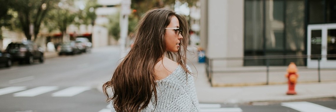 Sommige voetgangers zullen het nooit leren :( | Tegendraads