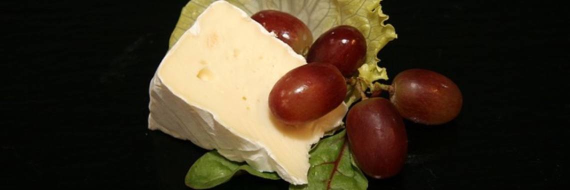 Komkommer en Brie - #koolhydraatarm | Ilse van den Boom