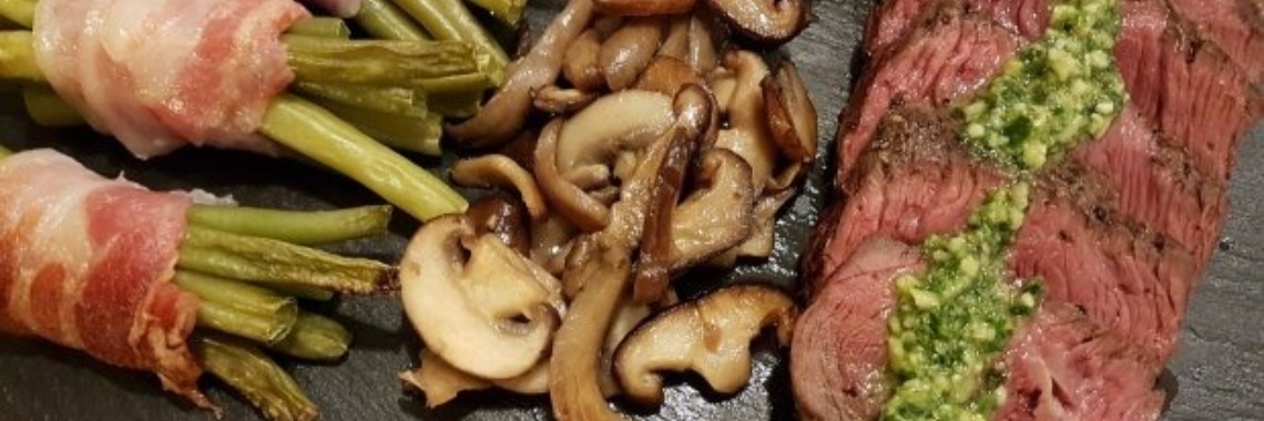 Ball steak with pesto and mushrooms mix | Koolhydraatbeperkterecepten.nl