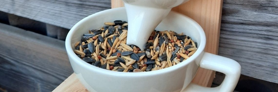 Bird Feeder - High tea - station DIY | Elles Creative Blogger