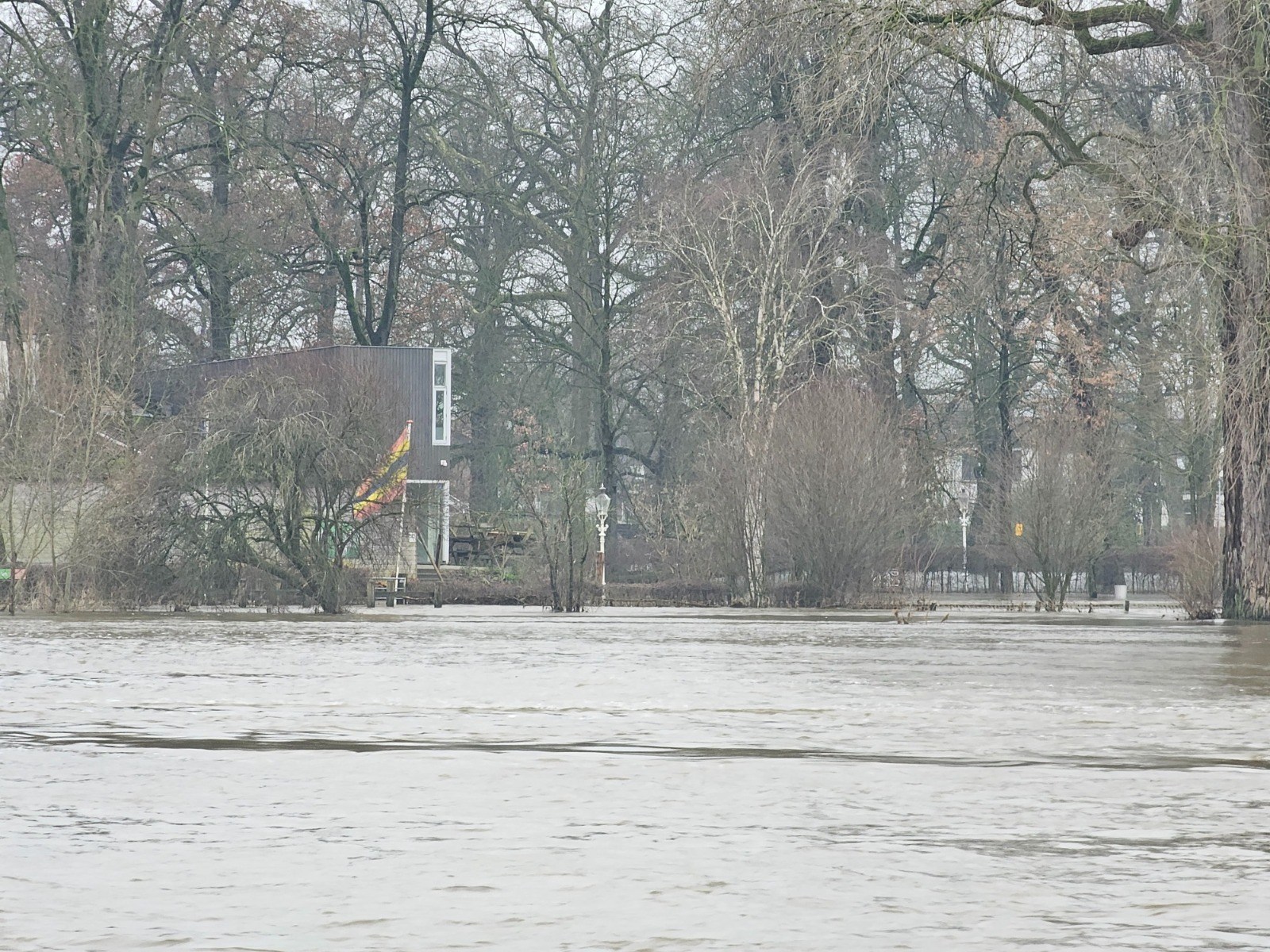 The floods in the Netherlands - Deventer | Elles Creative Blogger