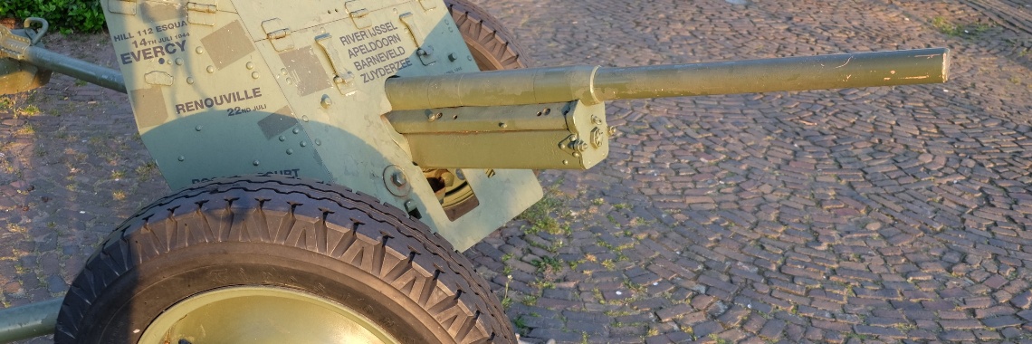 Een lokkertje (vervolgverhaal fles) | peerke70