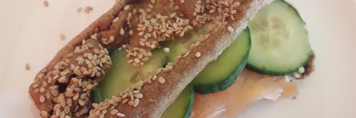 Koolhydraatarm brood bakken van kant en klaar broodmix | koolhydraatarm.korreltjezout