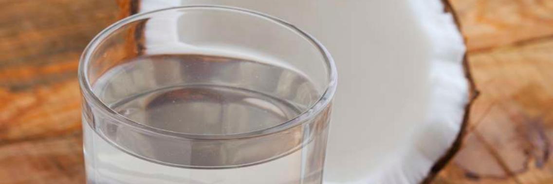Dit gebeurt er wanneer je een weeklang kokoswater drinkt | Yoors World