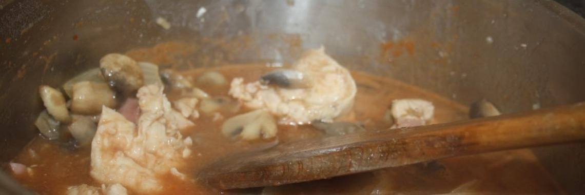 Kip in jachtsaus met oesterzwammen | Yoors World