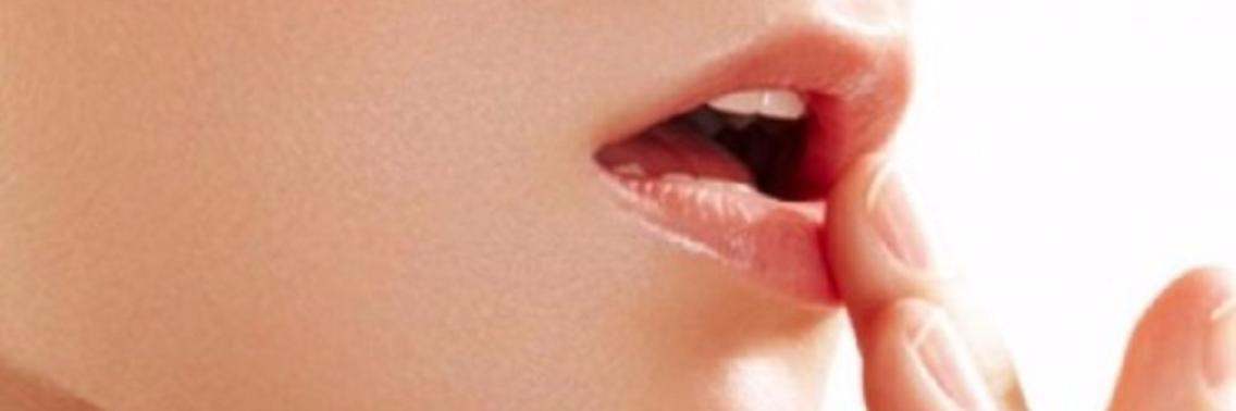Maak je eigen natuurlijke lippenbalsem voor perfect gehydrateerde en zachte lippen | Yoors World
