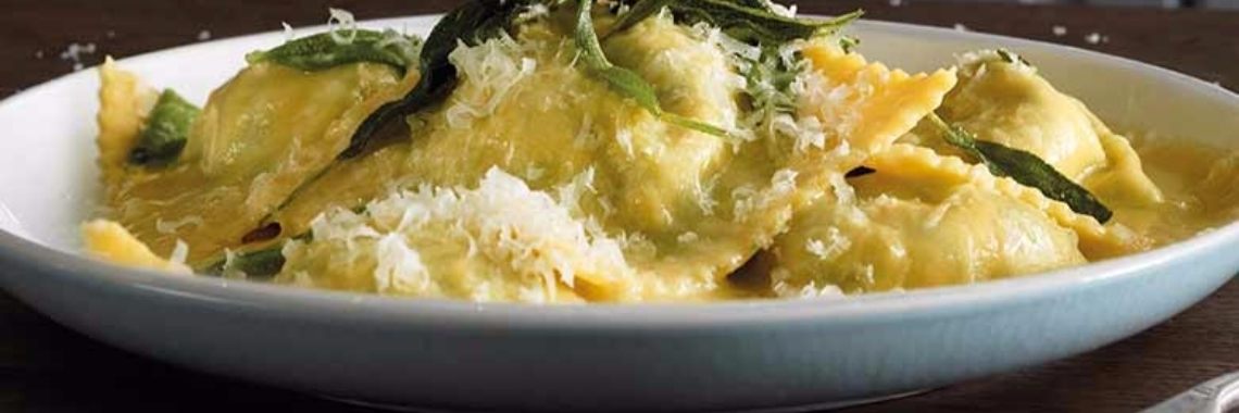 Recept met een knipoog naar de natuur: brandnetelravioli. | Yoors World