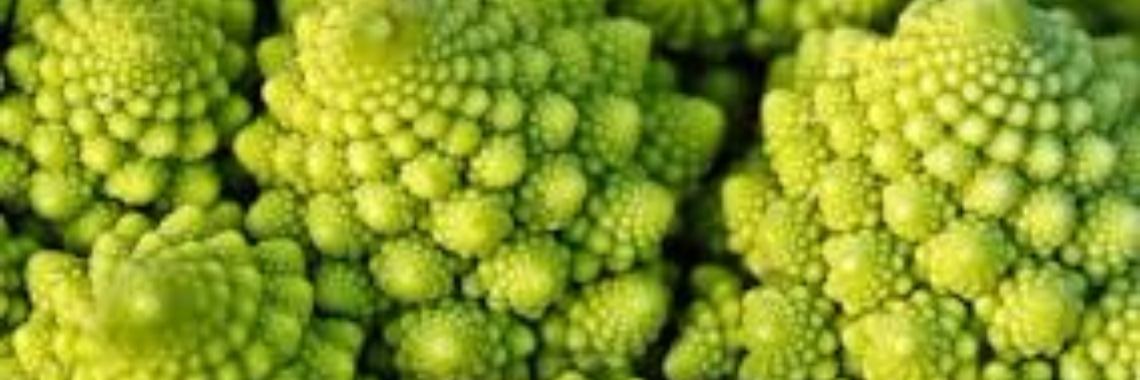 Romanesco: prachtig en gezond om op tafel te brengen, en heerlijk a la carbonara...super recept. | Yoors World