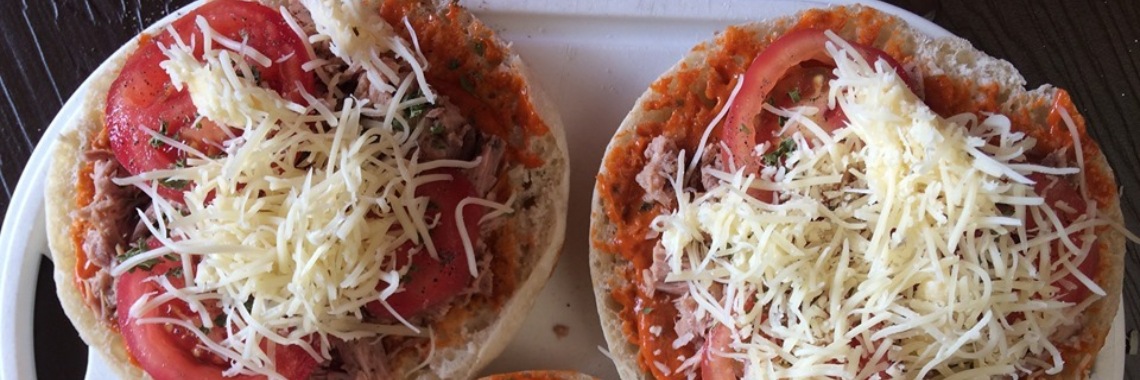 Snelle heerlijke pizza tonijn: onder  het motto niets gaat verloren | Yoors World
