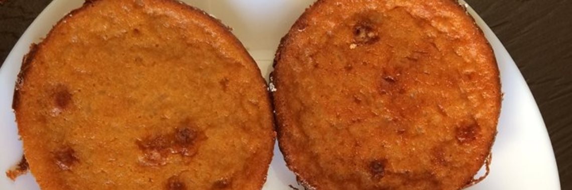 Twee minuten + baktijd om deze heerlijke rijsttaartjes te maken | Yoors World