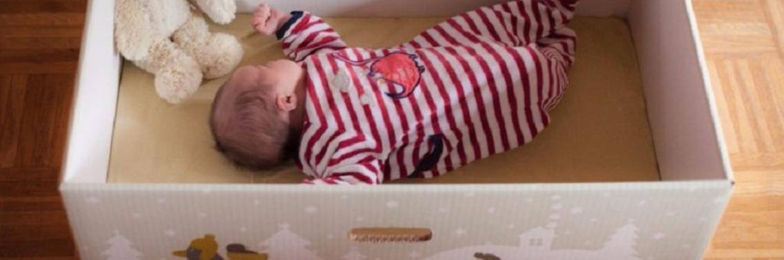  Waarom slapen Finse baby's in een kartonnen doos?  | Yoors World