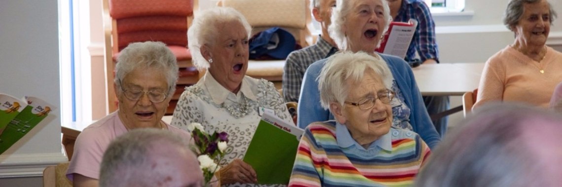 Zingen helpt mensen met Parkinson | Yoors World