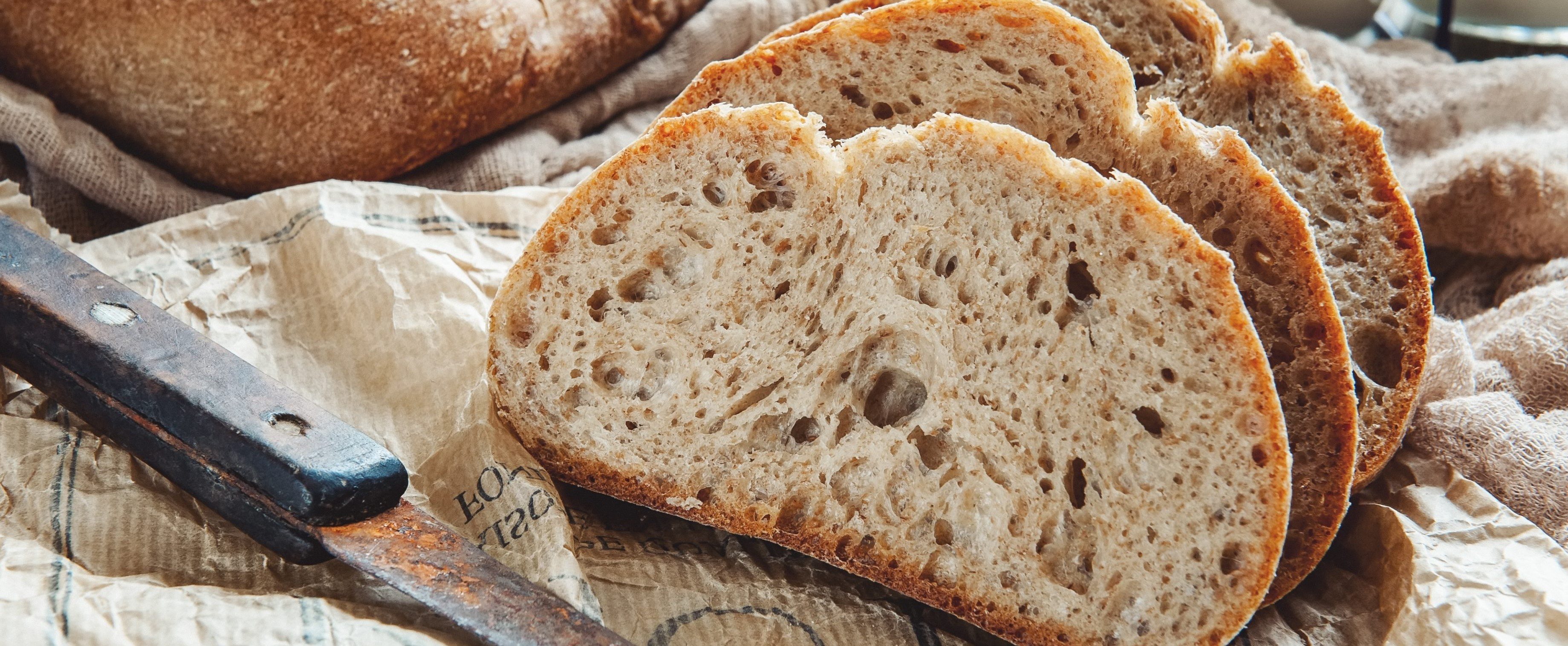 Zuurdesembrood: Ambachtelijk brood met veel smaak en gezondheidsvoordelen + Recept | leefnugezonder