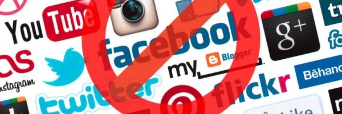 Ga ik gelukkiger worden van een week geen social media en geen nieuwsberichten? | Simpel