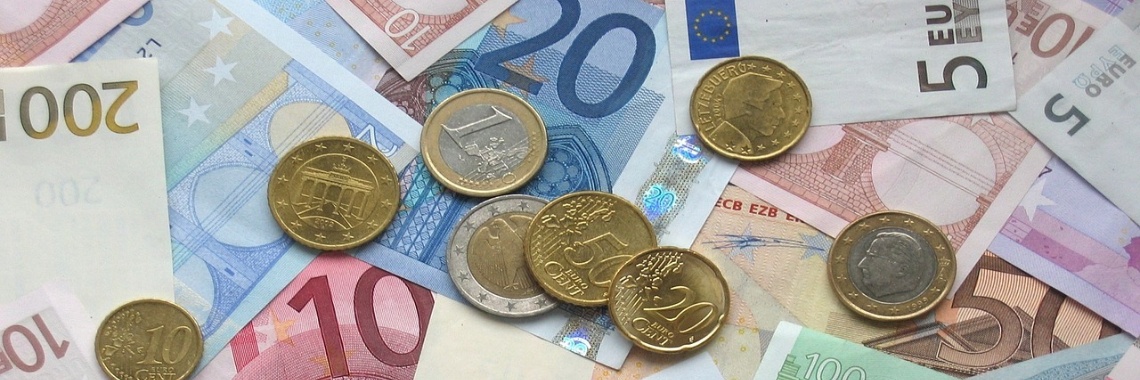 Sparen met een spaar challenge. Een stok achter de deur om ongemerkt te sparen | Independent