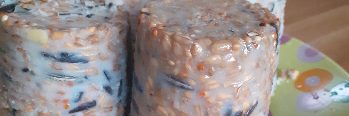 Autumn; Make A Cake For The Birds | JufNetjes