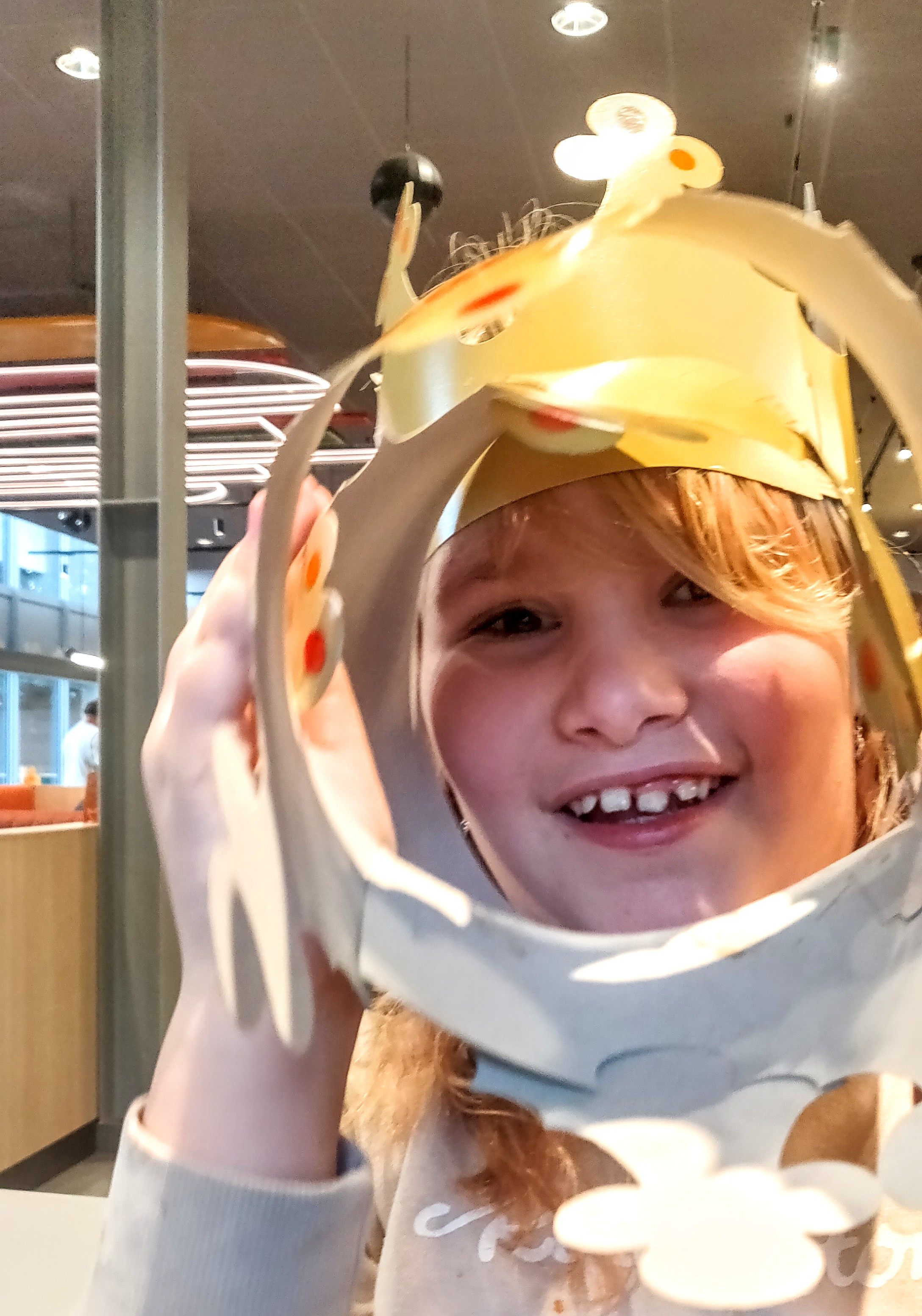 Een piepjonge astronaute | Toto Animo