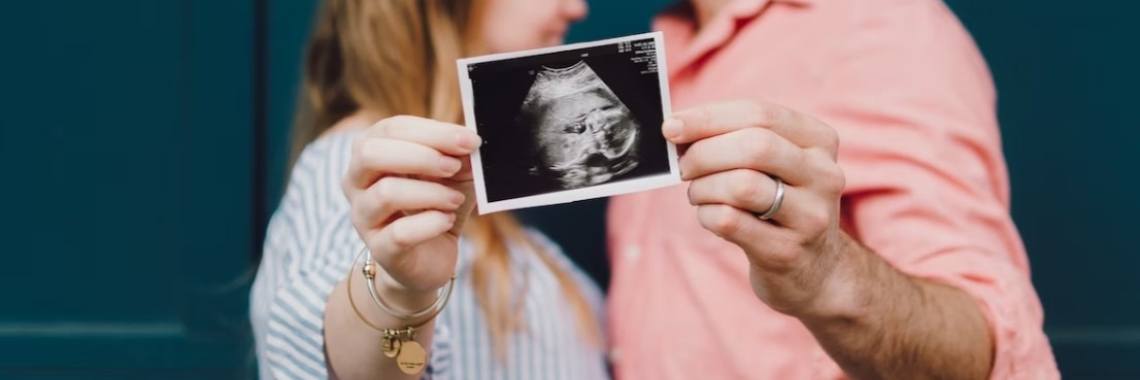 When Do People Announce Pregnancy  | Manji