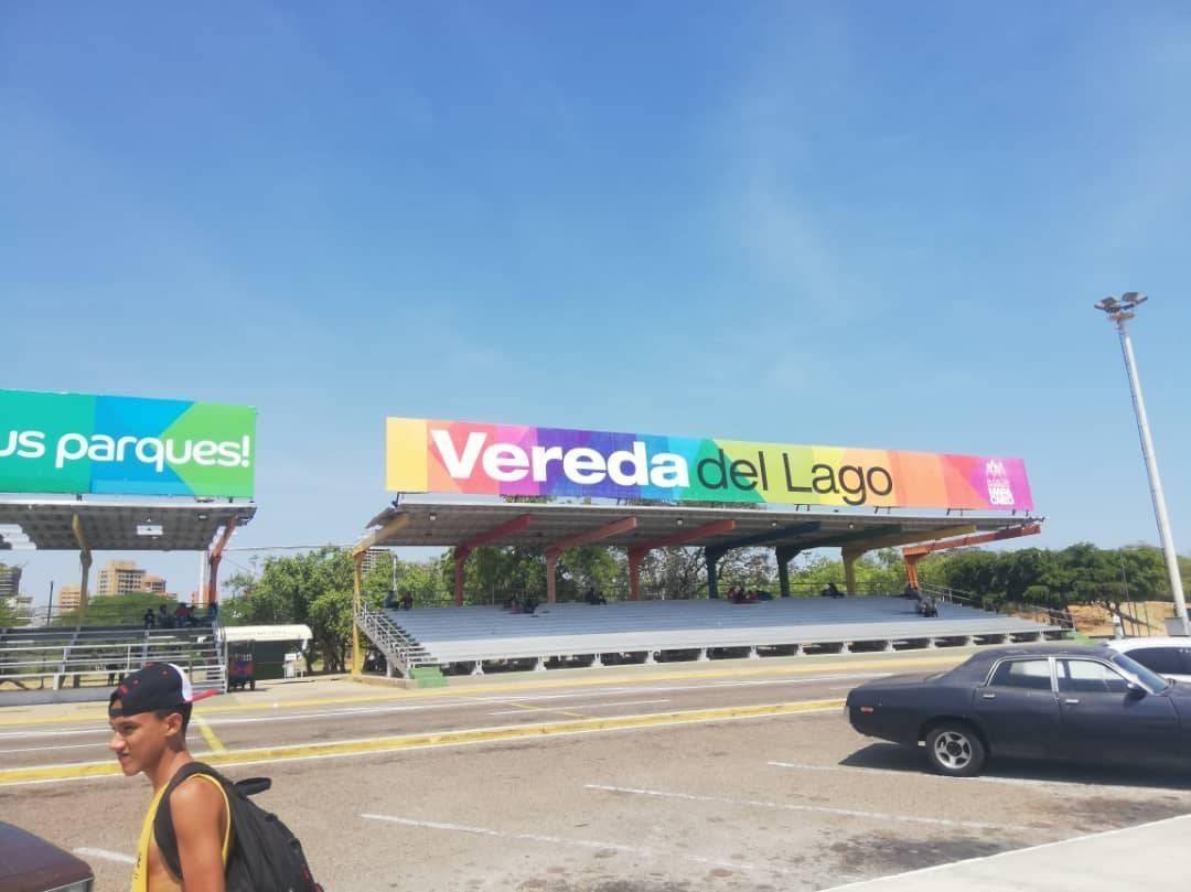 Vereda del lago.