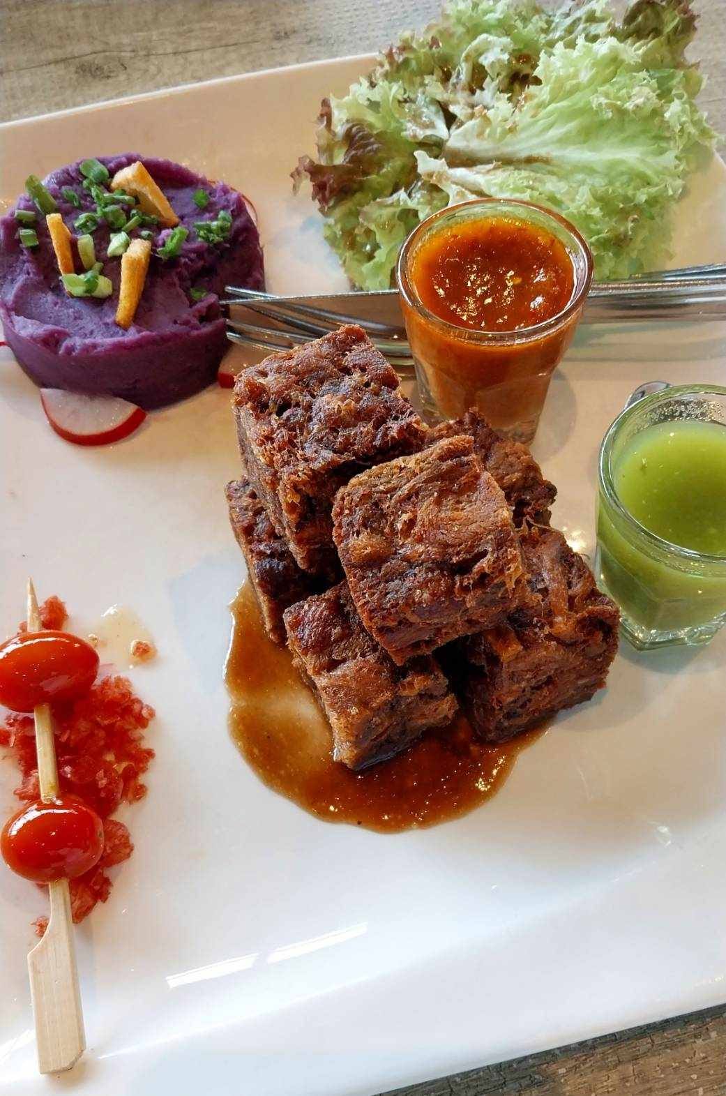 My Favorite Food in Restaurants of 2024 | Demi Hato