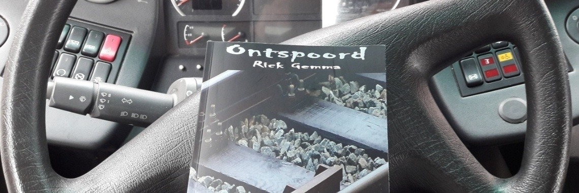 Re: Boekrecensie Ontspoord, Rick Gemma | Dana