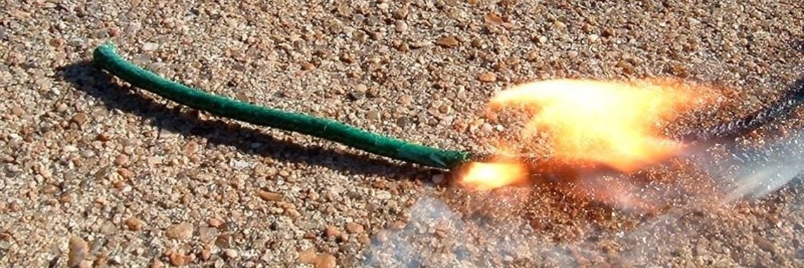 Als ik je nu vermoord, zal niemand je ooit vinden.... | Roodkapje