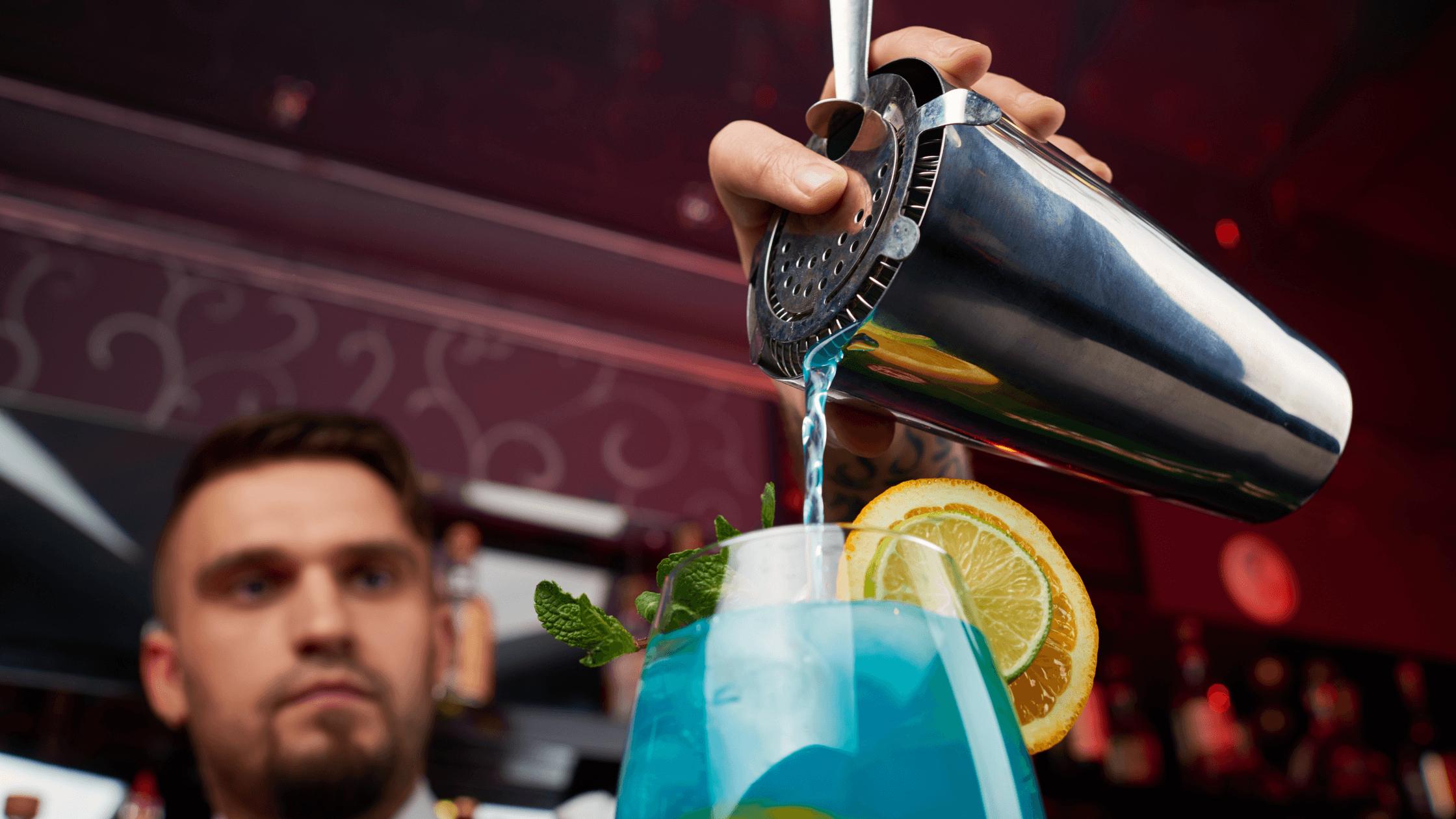 Curaçao Azul: The Secret Behind Colorful Cocktails and Mocktails | Curaçao HOW