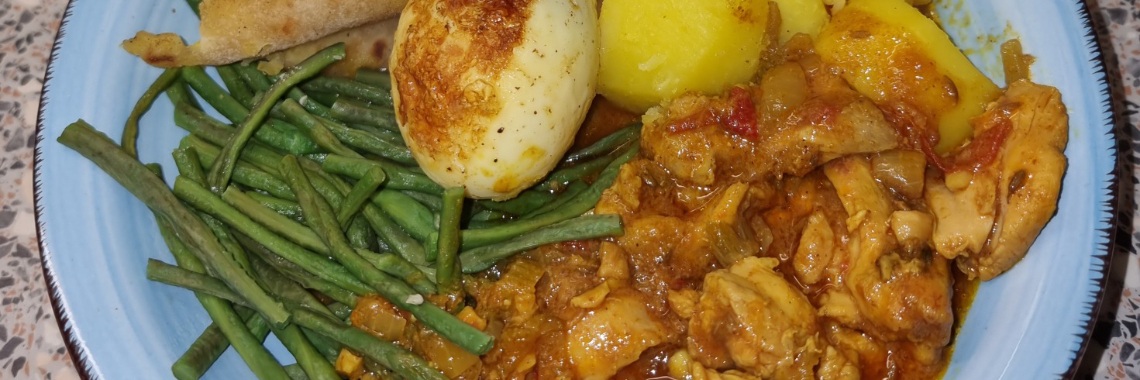 Sannie's Roti with Masala Chicken Thigh Fillet from the Slow Cooker | SannieK1966