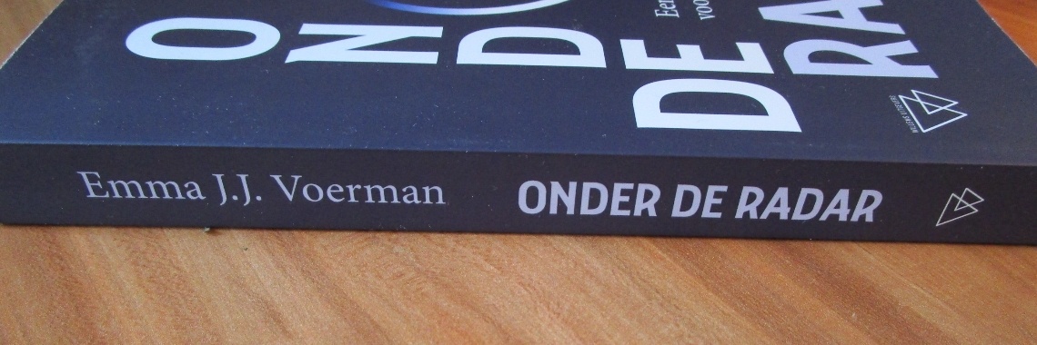 Boekerecensie: Onder de radar, Emma J.J Voerman. | Encaustichris