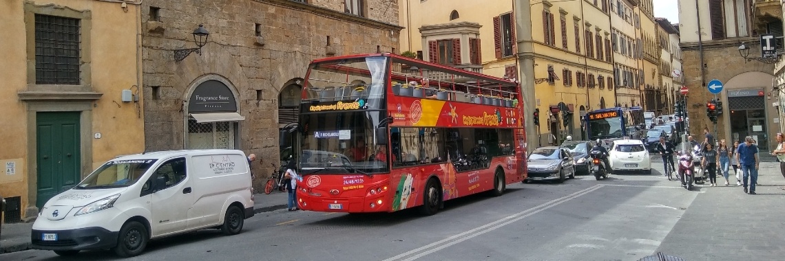 Florence - straatbeeld | Piteke van der Meulen