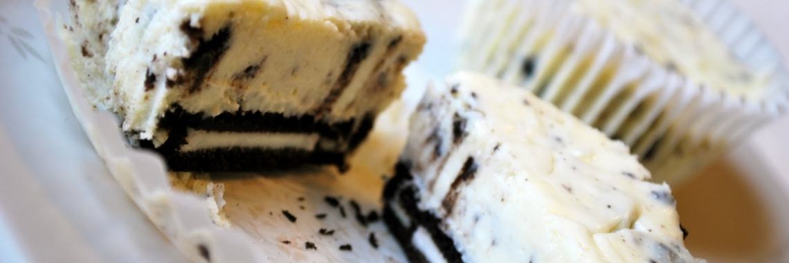 Oreo cheesecake cupcakes!  | Debbb