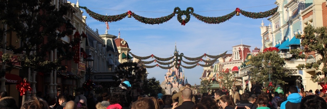 Disney eindshow  | Lonn