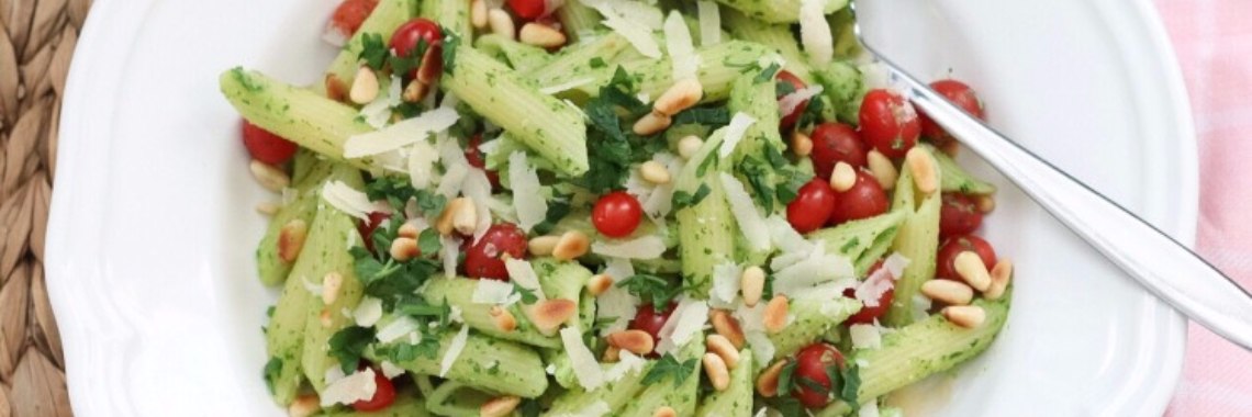 Recept: Pastasalade met pittige avocado pesto | Mariëlle