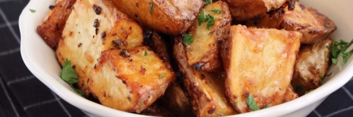 Recept: Roseval aardappelen uit de oven, met knoflook en parmezaan | Mariëlle