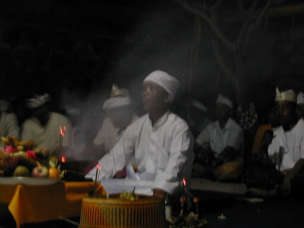 Nachtelijke tempel ceremonie
