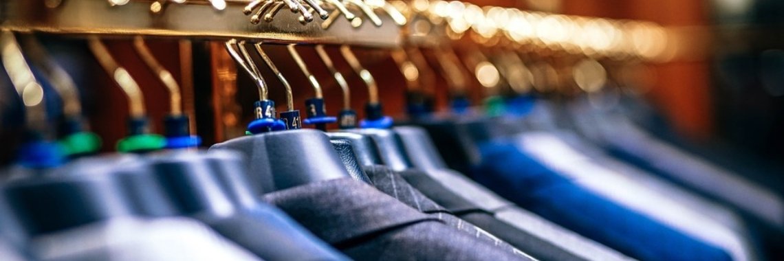 Nieuwe kleding voor oom Frits | Hans van Gemert