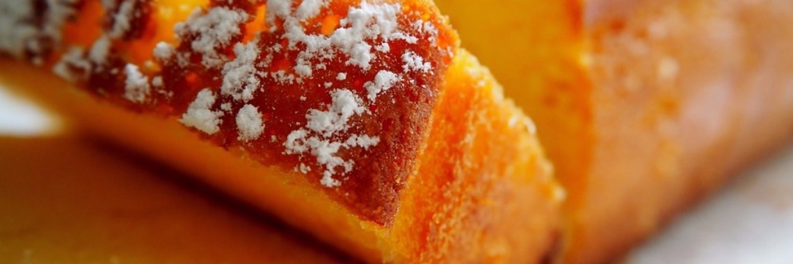 Aunt Coby bakes some of it | Hans van Gemert