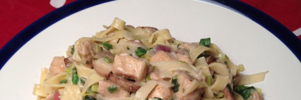 Tagliatelle with chicken, mushrooms and cream cheese | januarizondersuiker