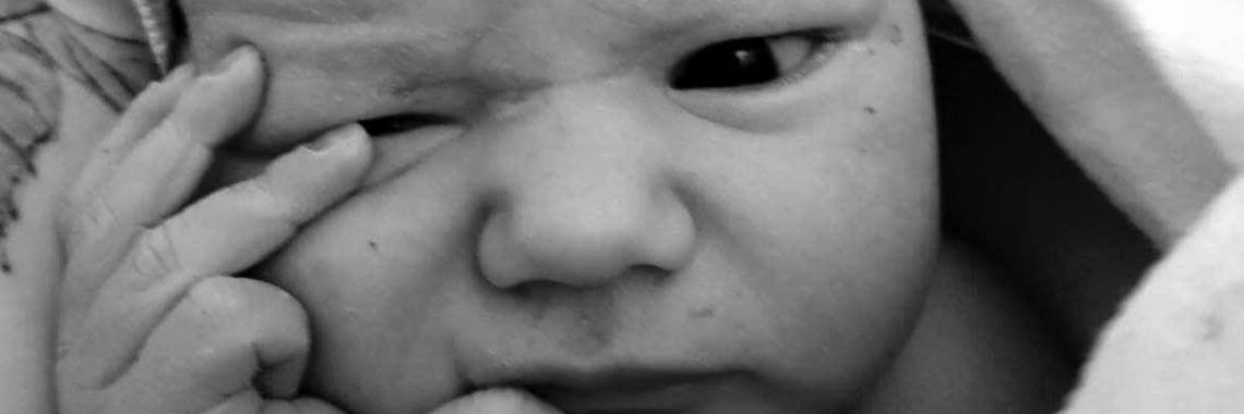 Een bevalling met pijnstillers, weeën opwekkers en vacuümpomp. | memkejamie