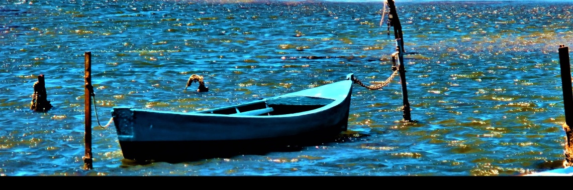 Empty lake, empty street, the sun goes down alone | enigma