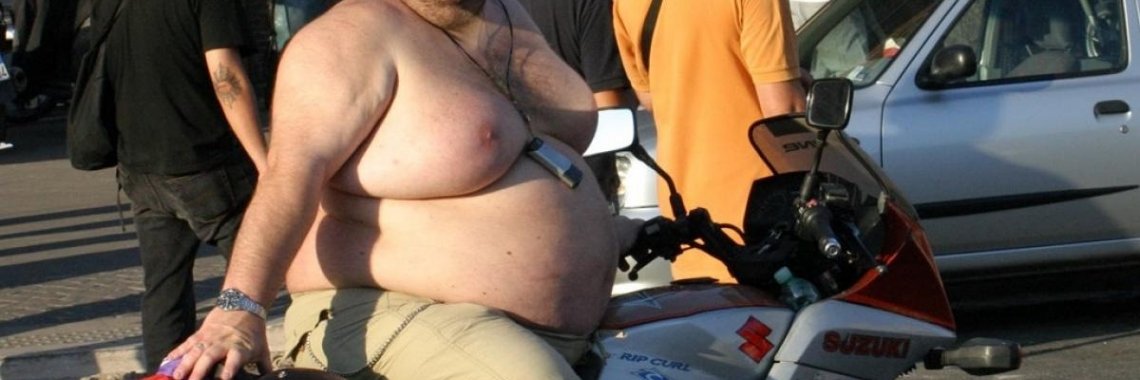 Petitie gelijke rechten voor mannenborsten en vrouwenborsten! | Daanebanaan