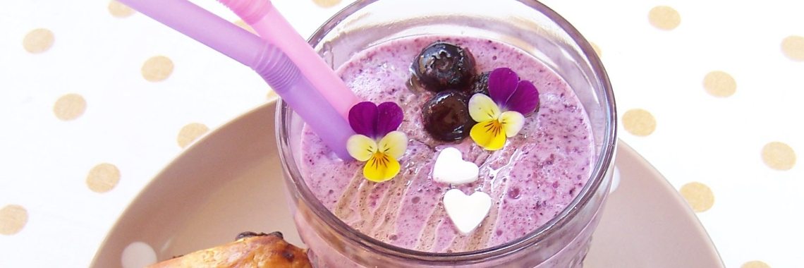 The smoothest smoothie... #yoorsnovember #smooth | Mevrouw Stip...