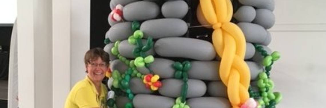 Toren van Rapunsel en een snoephuisje | Millieballon