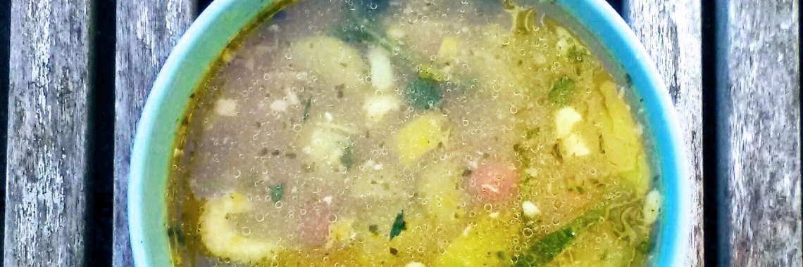 FranciscaKookt Zelfgemaakte goed gevulde groentesoep #glutenvrij #lactosevrij #koemelkvrij #koolhydraatarm #paleo | FranciscaKookt