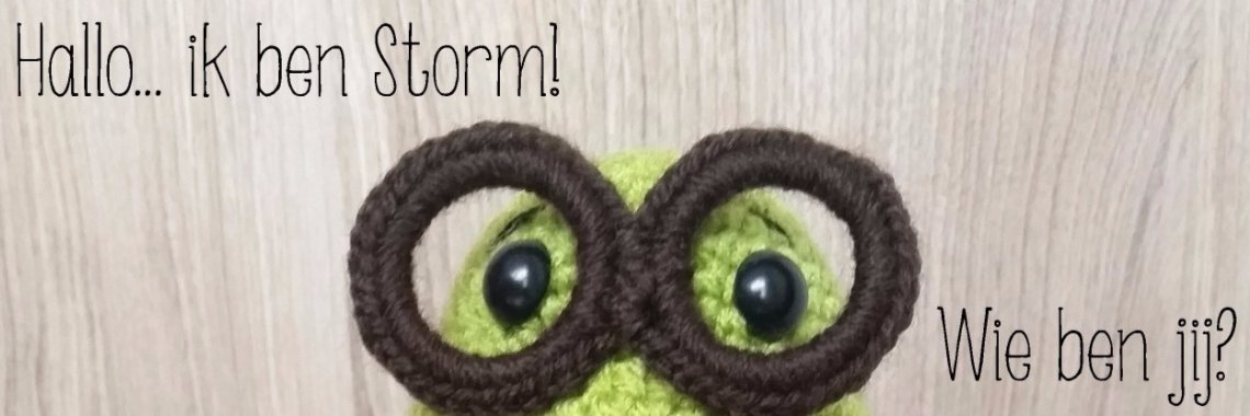FREE Crochet Pattern - Bookworm | Tante Koek