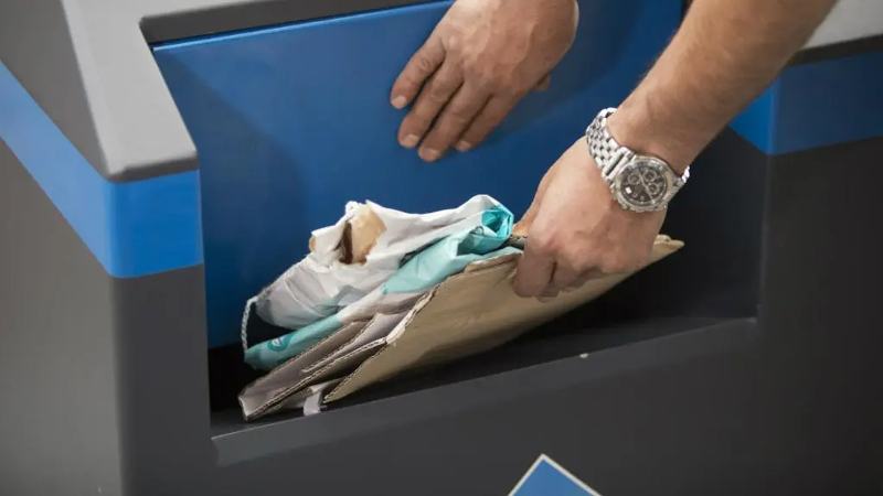 Feestdagen papier / karton weggooien? | Hans