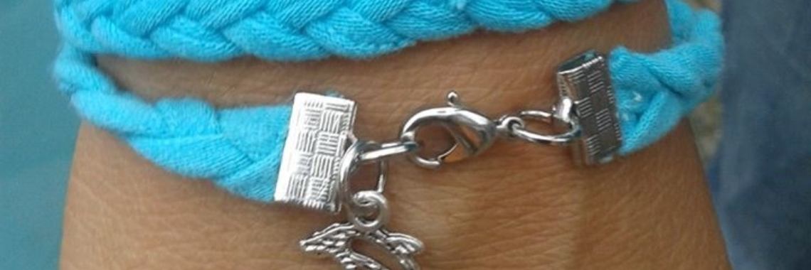 Armbandje van een oud t schirt | bijlenie